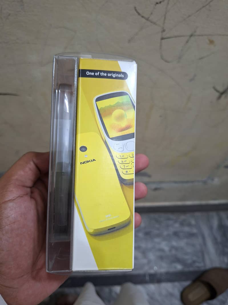Nokia 3210 1