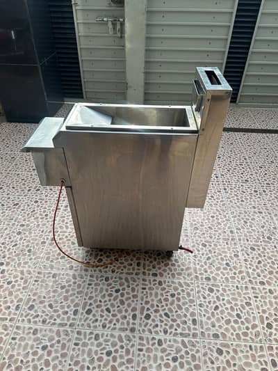 Almost New Deep fryer Commercial 18 litre capacity