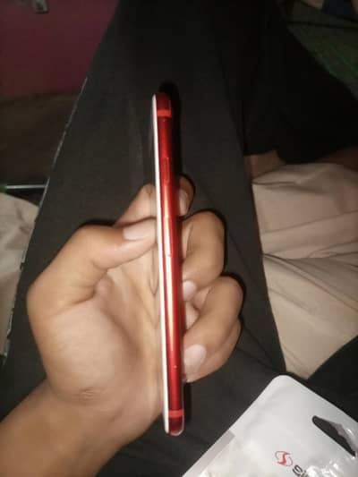 Apple iPhone 7