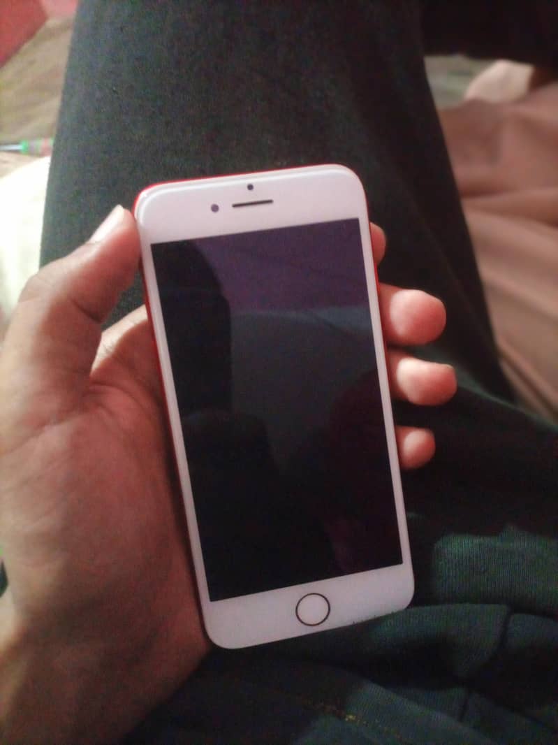 Apple iPhone 7 4