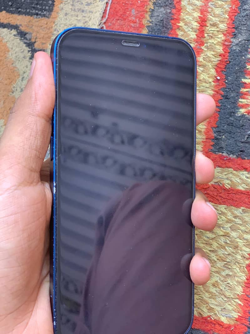 Apple iPhone 12 3