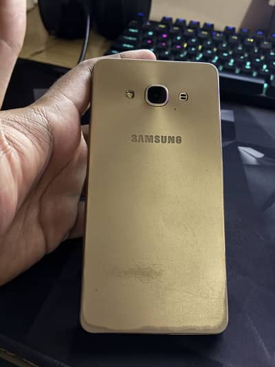 Samsung Mobile J3