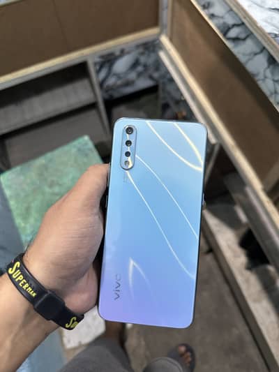 Vivo S1