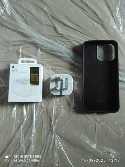 iPhone Charger (Type C) complete box + Back Cover (iPhone 15 pro max)