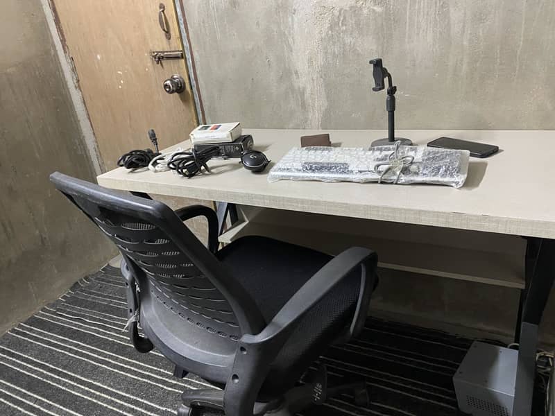 Computer & Office table 13