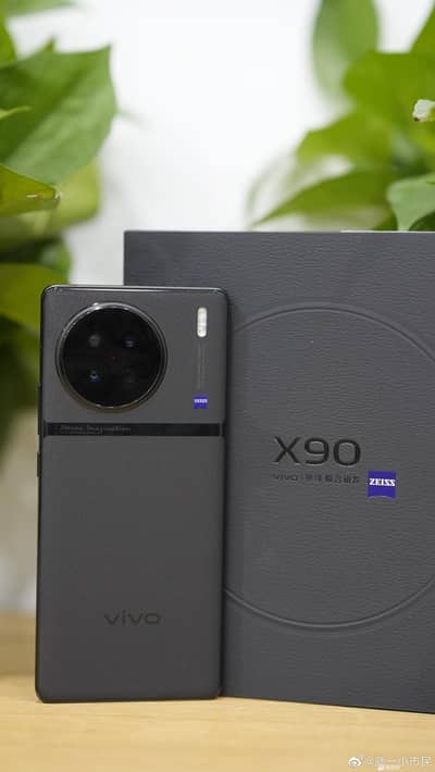 Vivo X90s