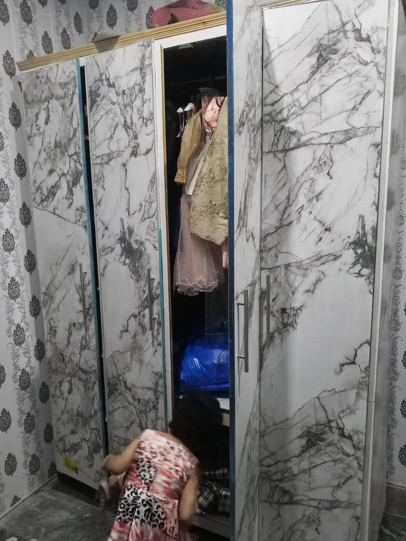 wardrobe 4