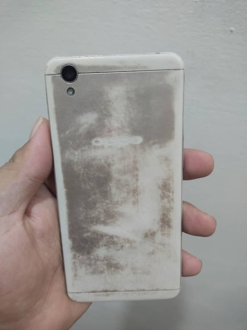 OPPO A37 1