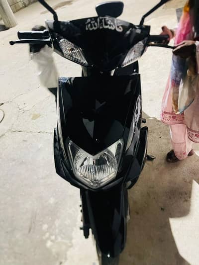 Evee S1 Electric Scooter (Black) – Brand New Condition (2 Days Used)
