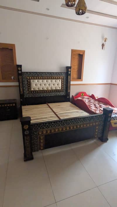 King size bed set