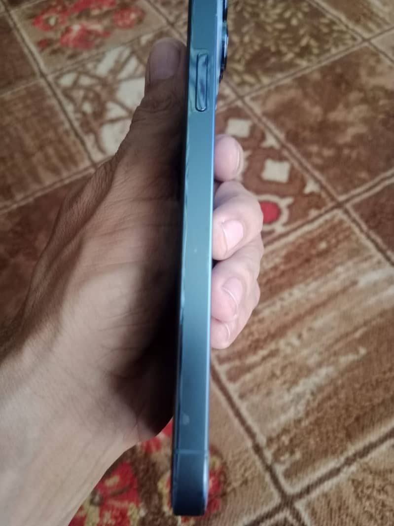 Apple iPhone 13pro max 3
