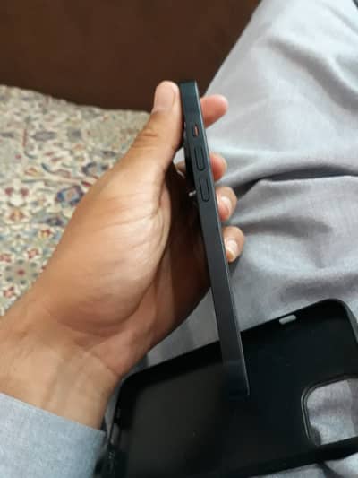 Apple iPhone 14