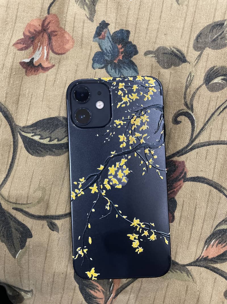 Apple iPhone 12 1