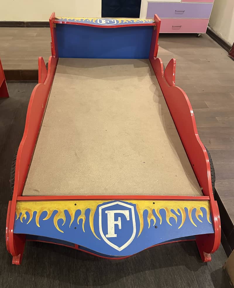 Kids bed 1