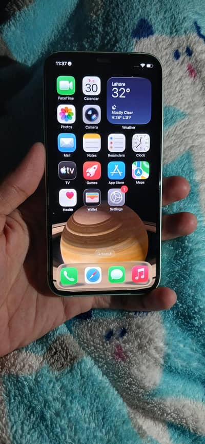 Apple iPhone 12