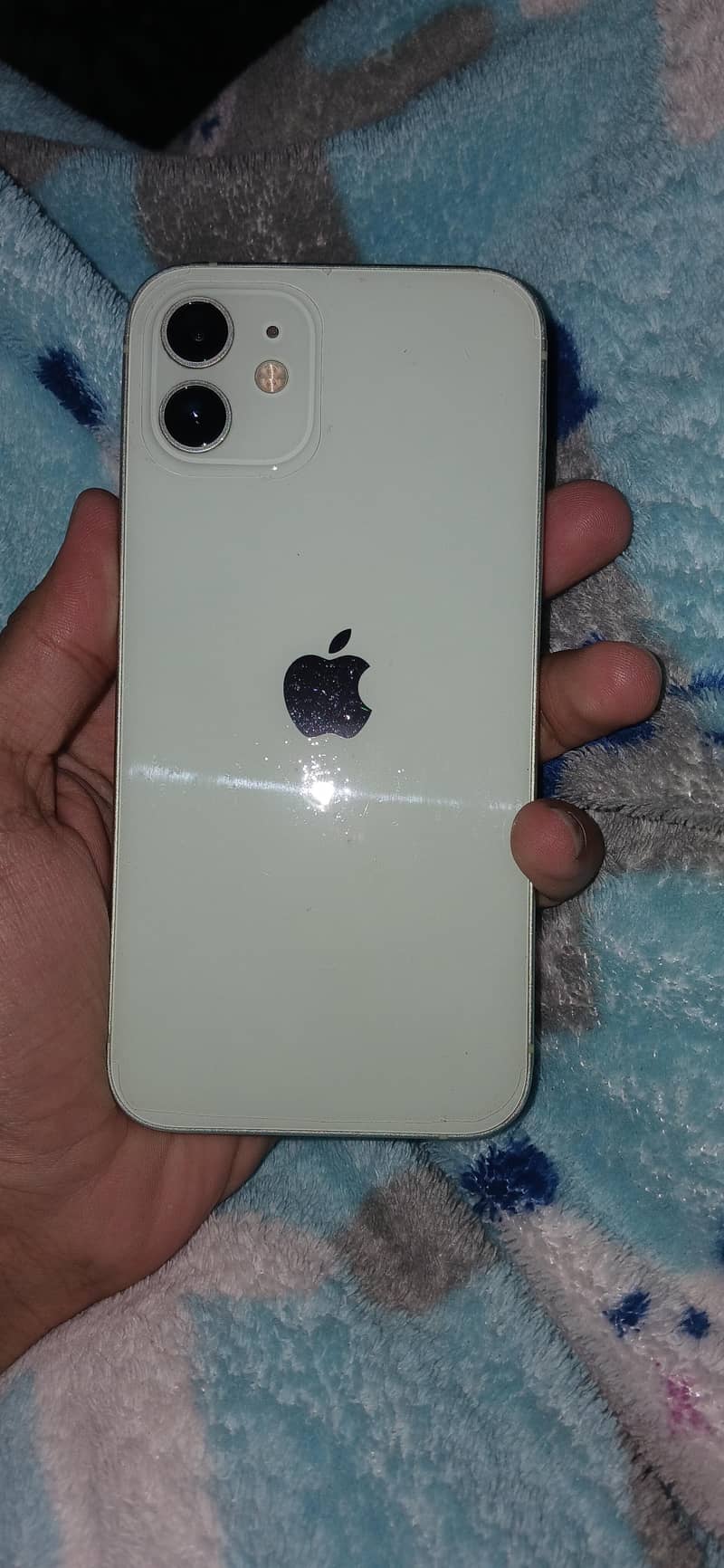 Apple iPhone 12 3