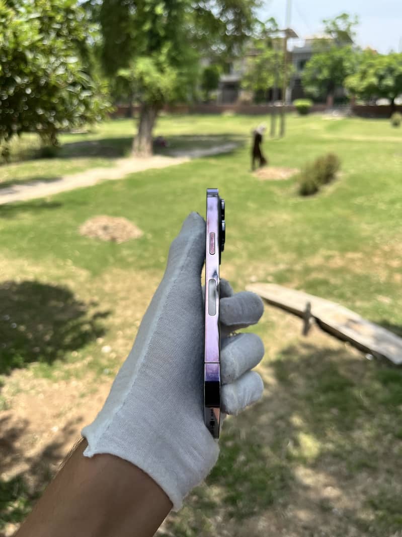 Apple iPhone 14 Pro 4