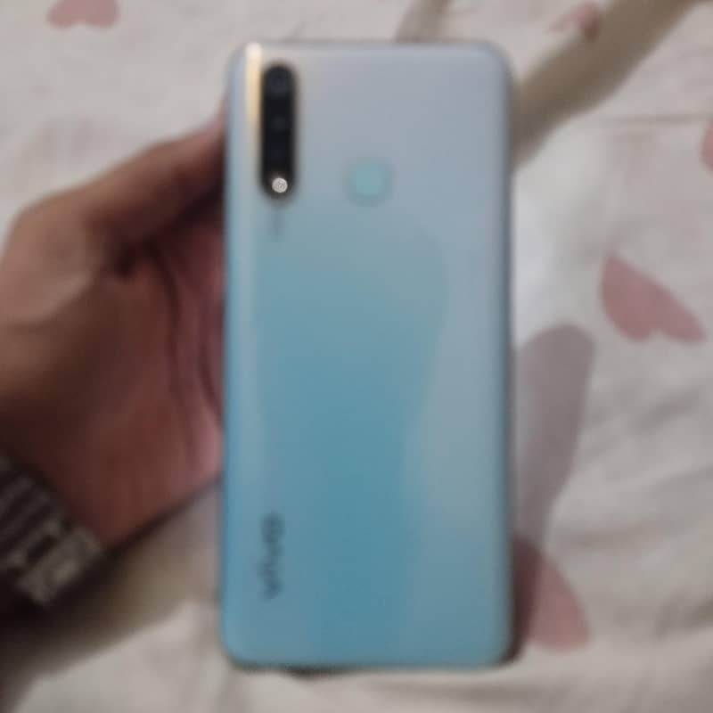 Vivo Y19 1