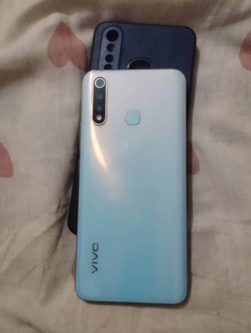 Vivo Y19 6