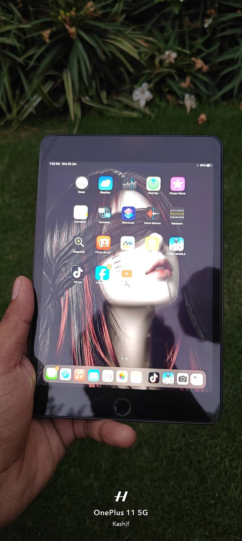 iPad mini 5 Wi-Fi plus Cellular 4