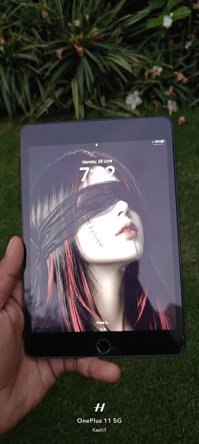 iPad mini 5 Wi-Fi plus Cellular 7