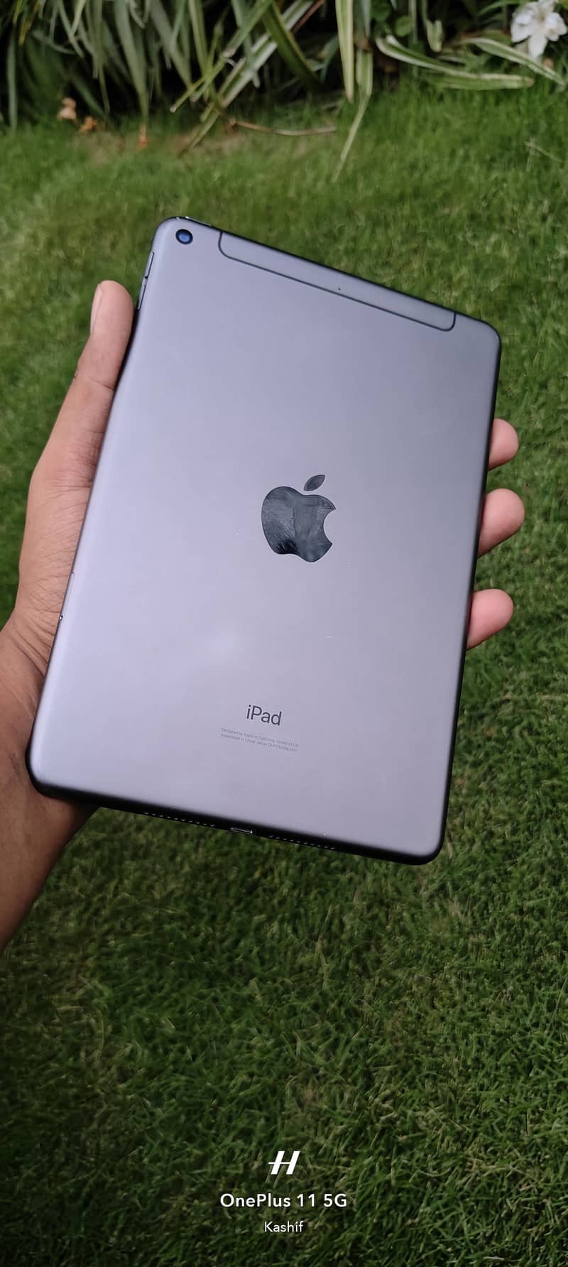 iPad mini 5 Wi-Fi plus Cellular 9
