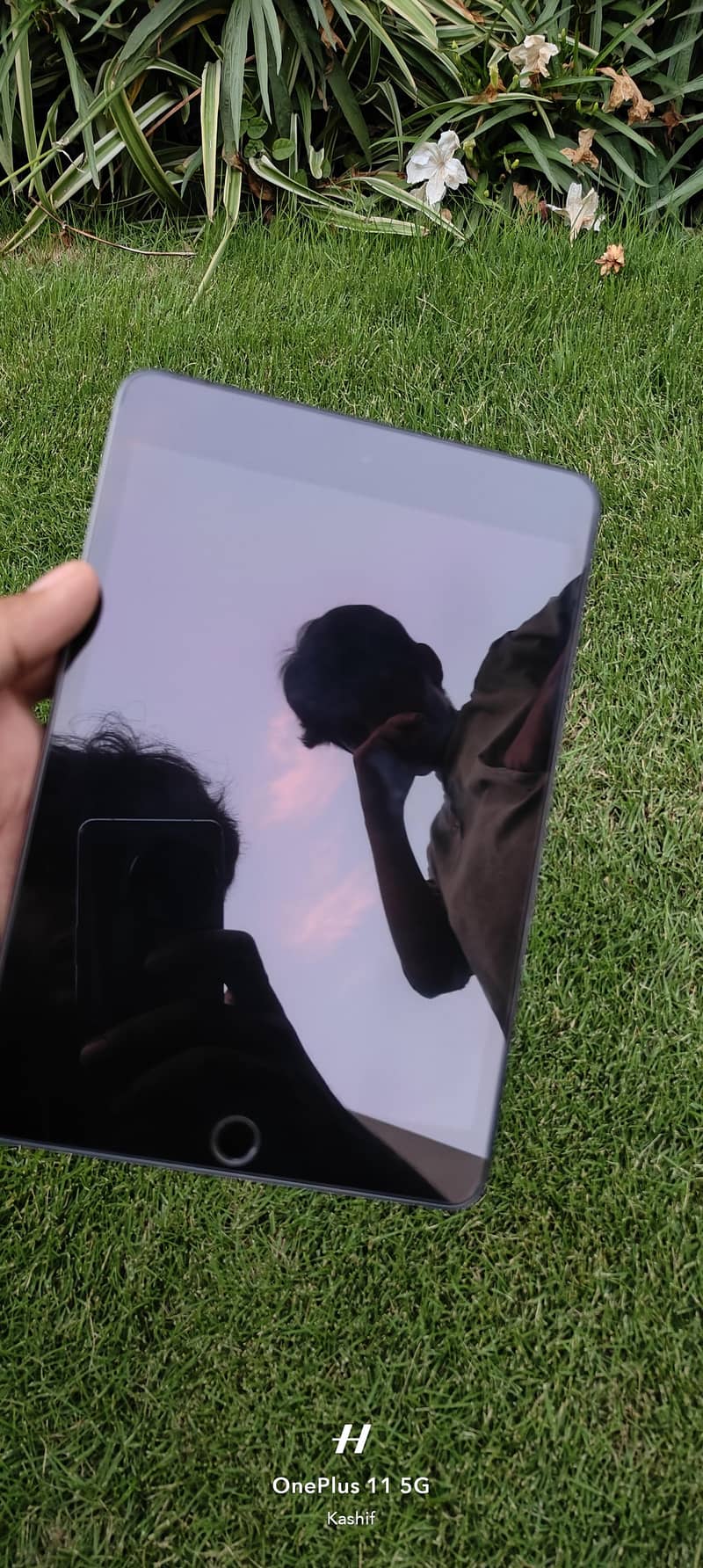 iPad mini 5 Wi-Fi plus Cellular 10