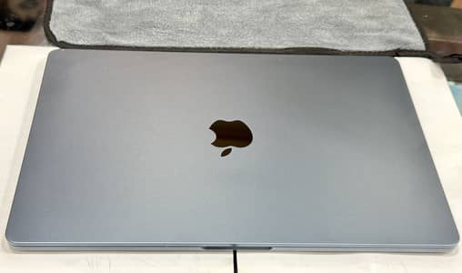 Macbook Air M3 15-Inch 2024