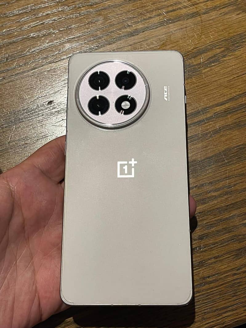 One Plus 13R 1