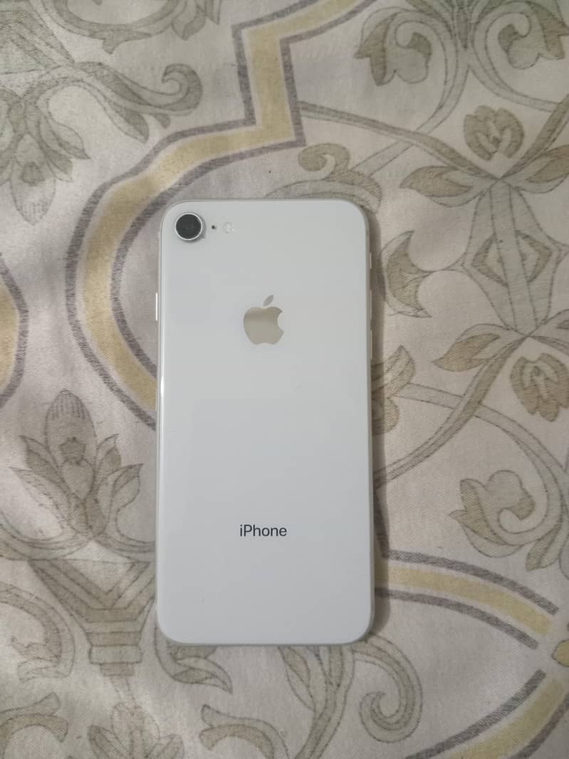Apple iPhone 8 4