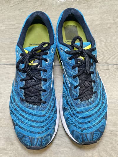 Mizuno Wave Rider — Original Thrifted Shoes