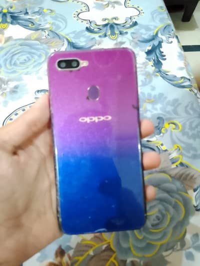 OPPO F9 Pro