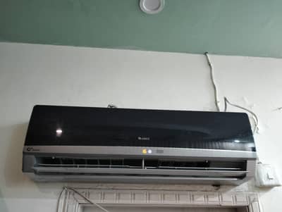 1 ton Gree invterter Ac