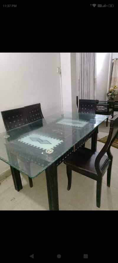 Dining for sale , used dining table in good condition