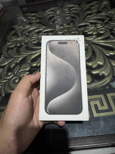 Apple iPhone 15 Pro natural titanium 128gb bh86 10/10cond waterpack