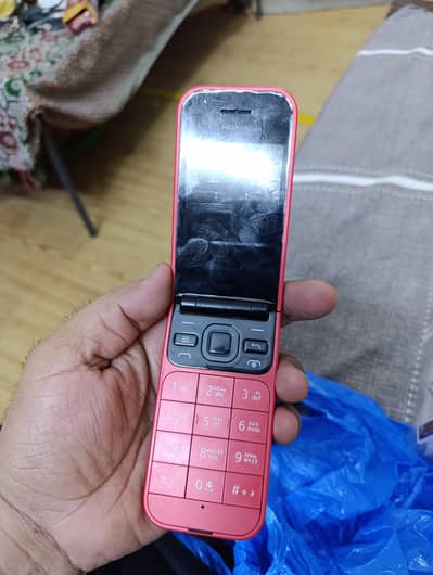 Nokia 2720Flip