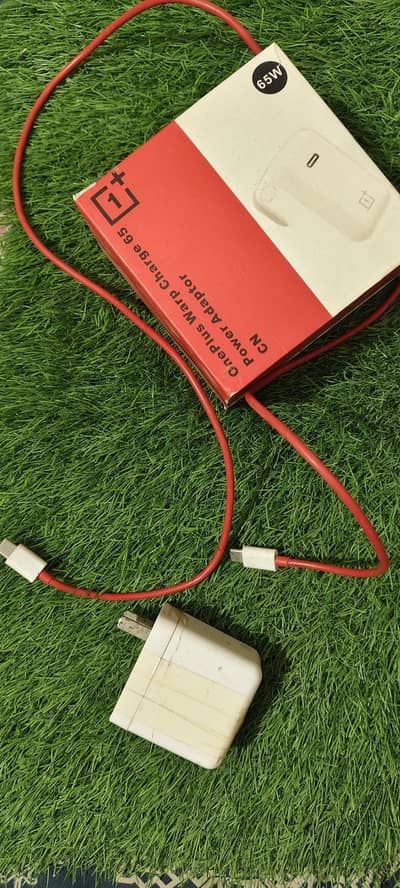 one plus charger original box k shat bht kam use