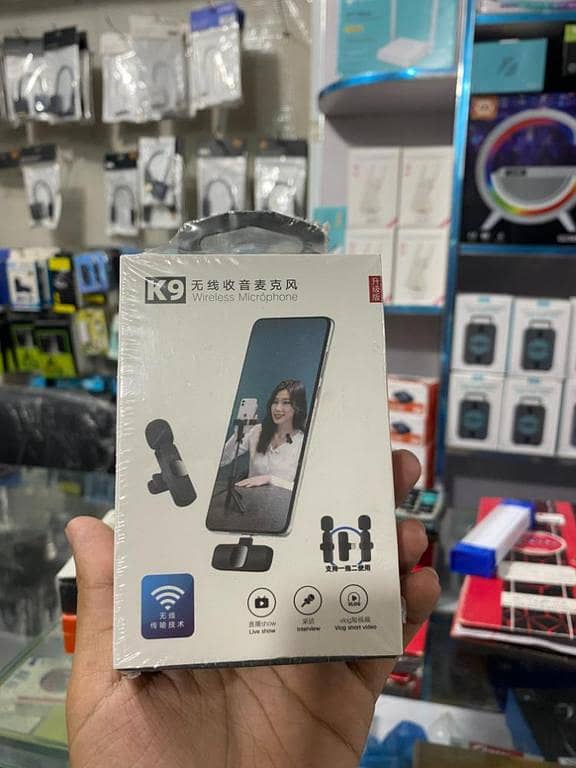 K9 Wireless Collar Microphone | Wireless Lavalier Mic | iPhone, Android & USB Type-C Compatible | Plug & Play
