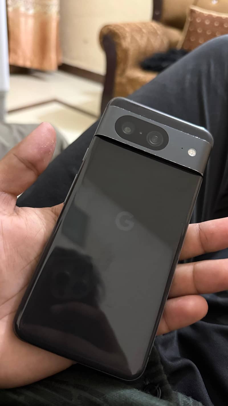 Google Pixel 8 4