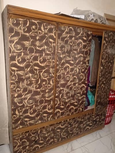 3 door wardrobe