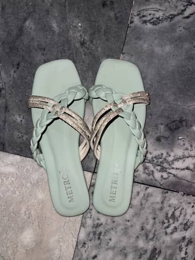 One time used Metro Flats