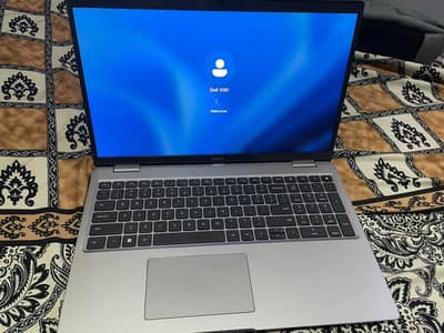 Dell Precision 3581| RTX 2000 ada 8GB | i9 13th | FHD 15.6"