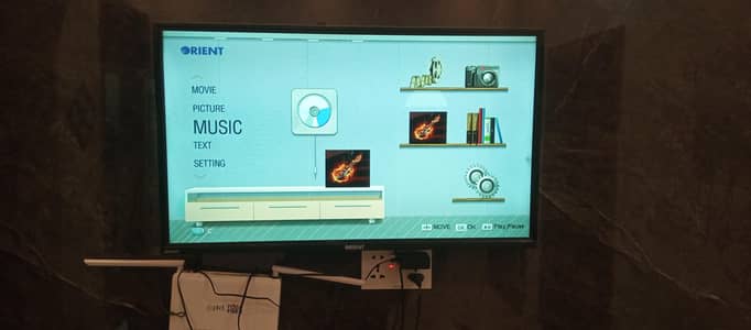 32" used LED