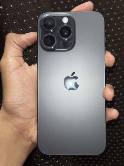 ì phone 15 pro max  (simlocked)   storage 256gb  waterpack phine