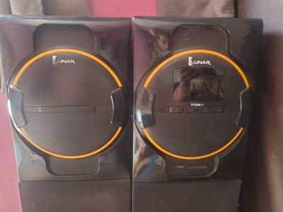 Lunar tower heavy bass Bluetooth speaker