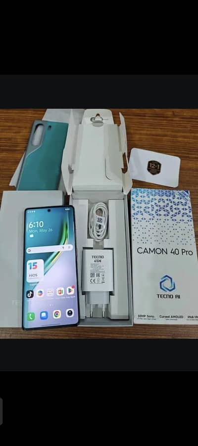 Tecno CAMON 40 Pro