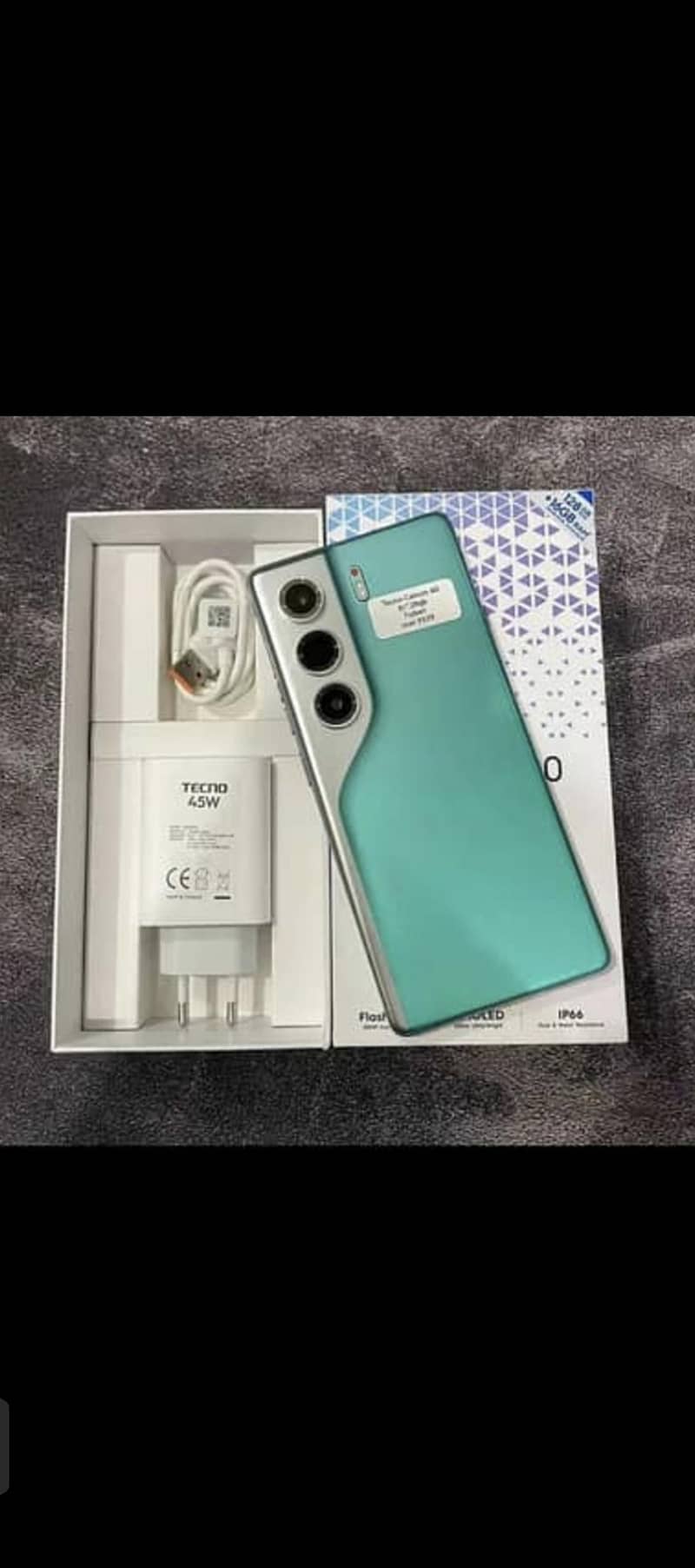 Tecno CAMON 40 Pro 1