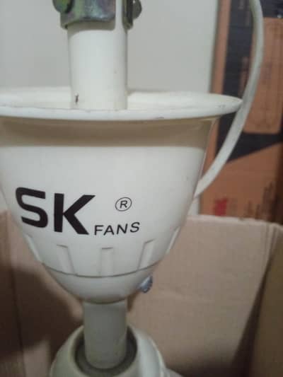 SR.  FAN   JUST LIKE BRAND NEW