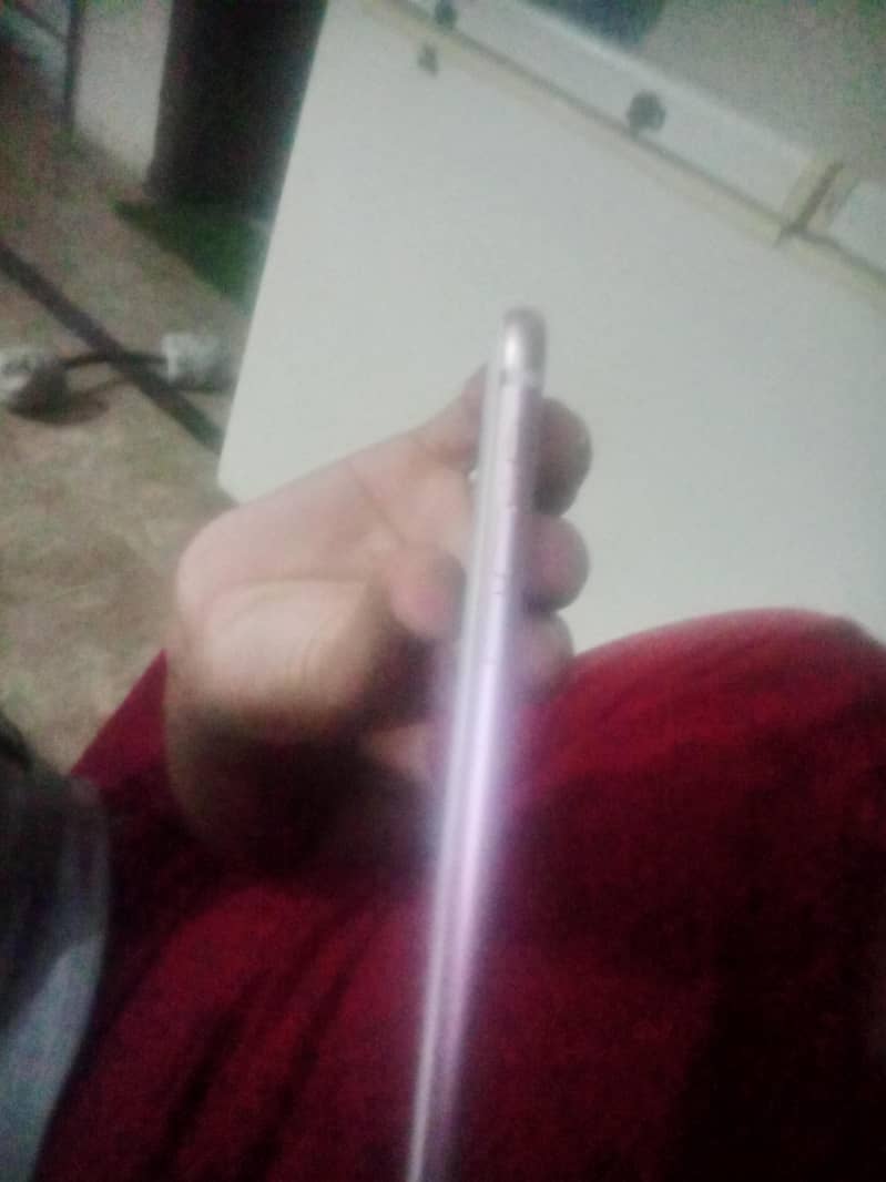 Apple iPhone 7 Plus 2