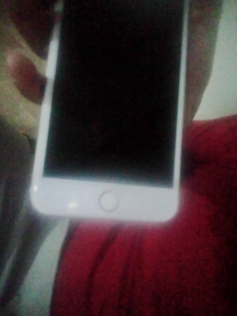 Apple iPhone 7 Plus 3